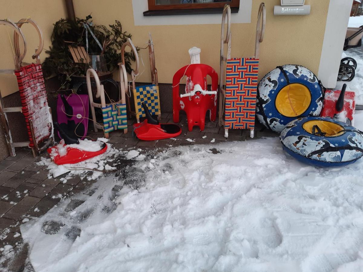 Baby- Und Kinderbauernhof Montaning *