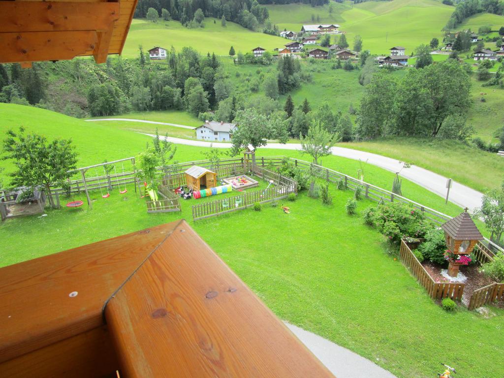 Baby- Und Kinderbauernhof Montaning Apartment *